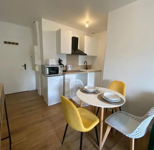 Appartement T2 Chic & Yellow Mazamet